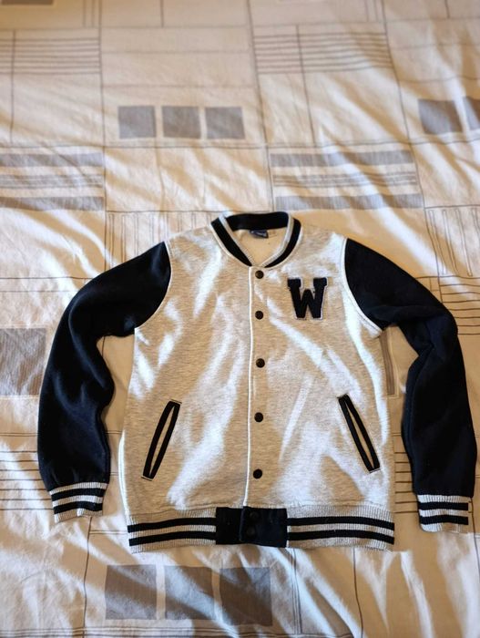 Lote de roupa de criança 8-11 anos