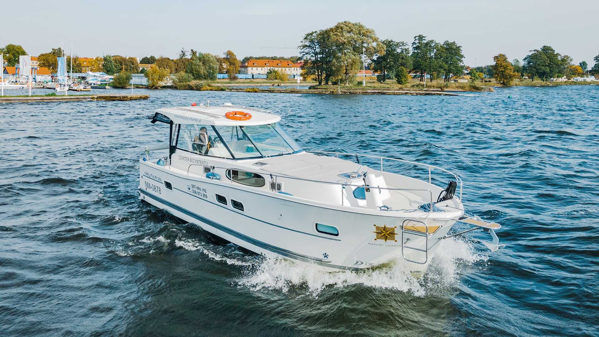 BEZ PATENTU Czarter, wynajem łodzi Nautika 1000 Houseboat -Mazury