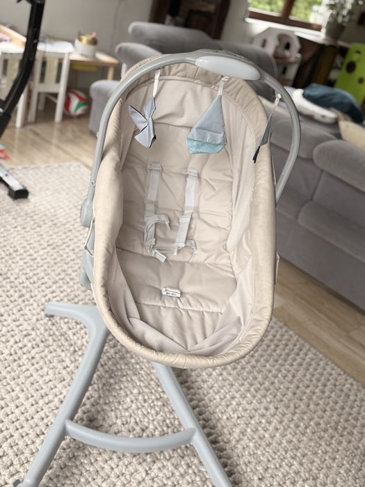 Chicco Baby Hug PRO 5w1 + materacyk Egge 5w1 + dodatki