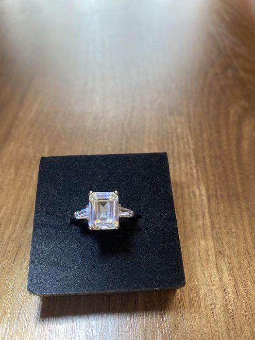 Біжутерія з Японії: сережки та брошка