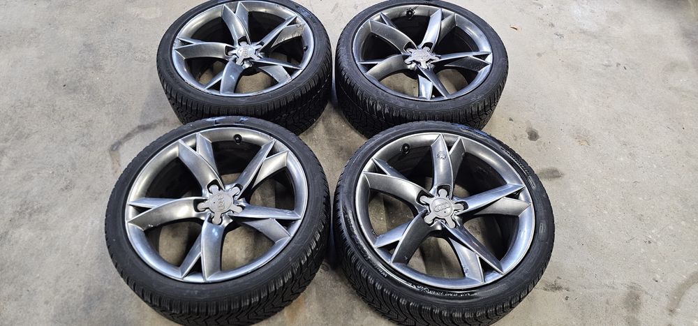 Koła z oponami zimówki 225/35 R19 Audi