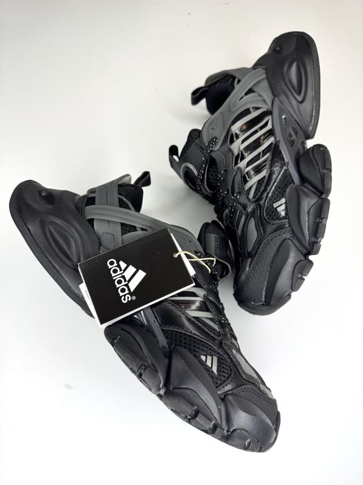 Кроссовки Adidas НОВЫЕ - 38 размер в НАЛИЧИИ