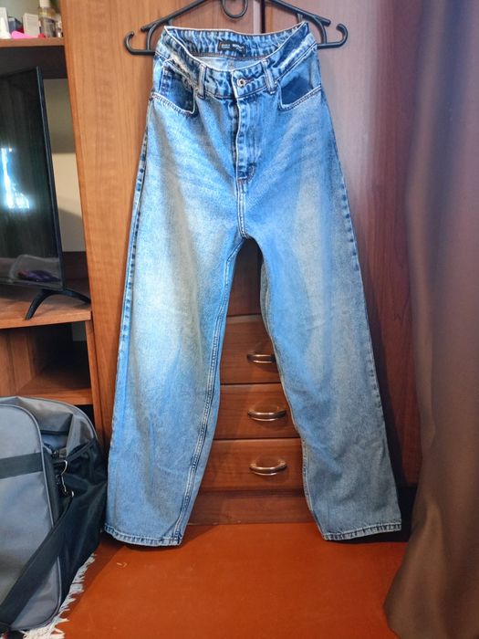 Жіночі джинси в гарному стані
