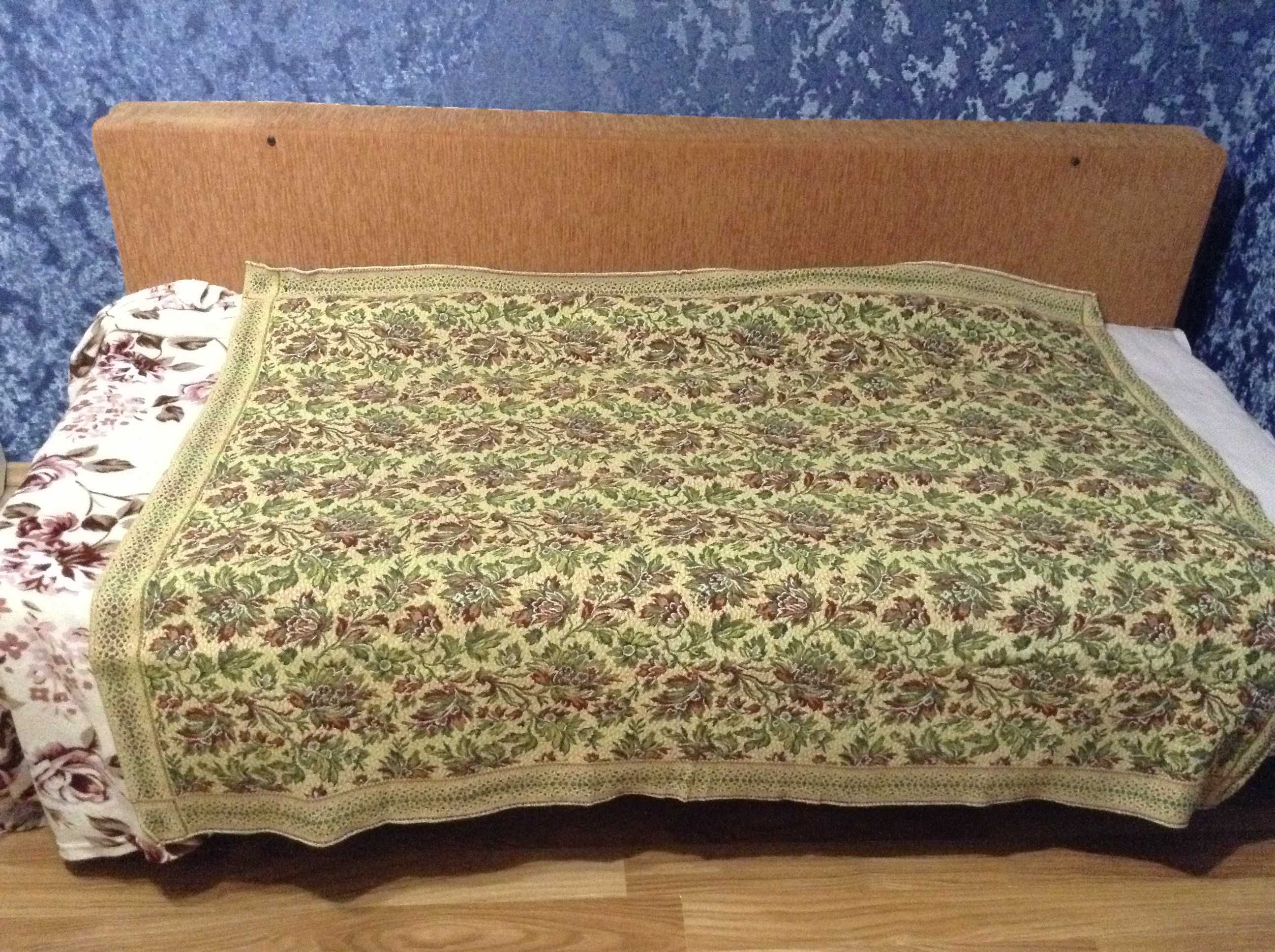 Покрывало гобеленовое на кровать, диван, Германия (ГДР)
