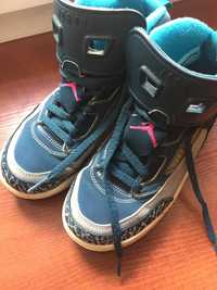 Buty Jordan  Retro  Rozm 23,5