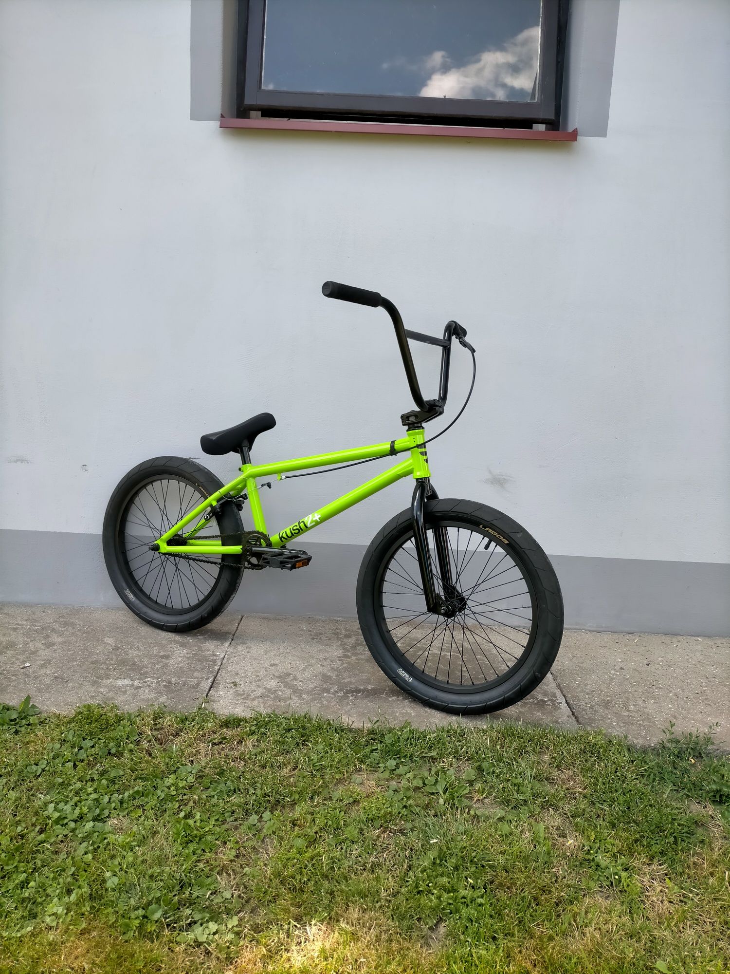 Sprzedam BMX marki KUSH