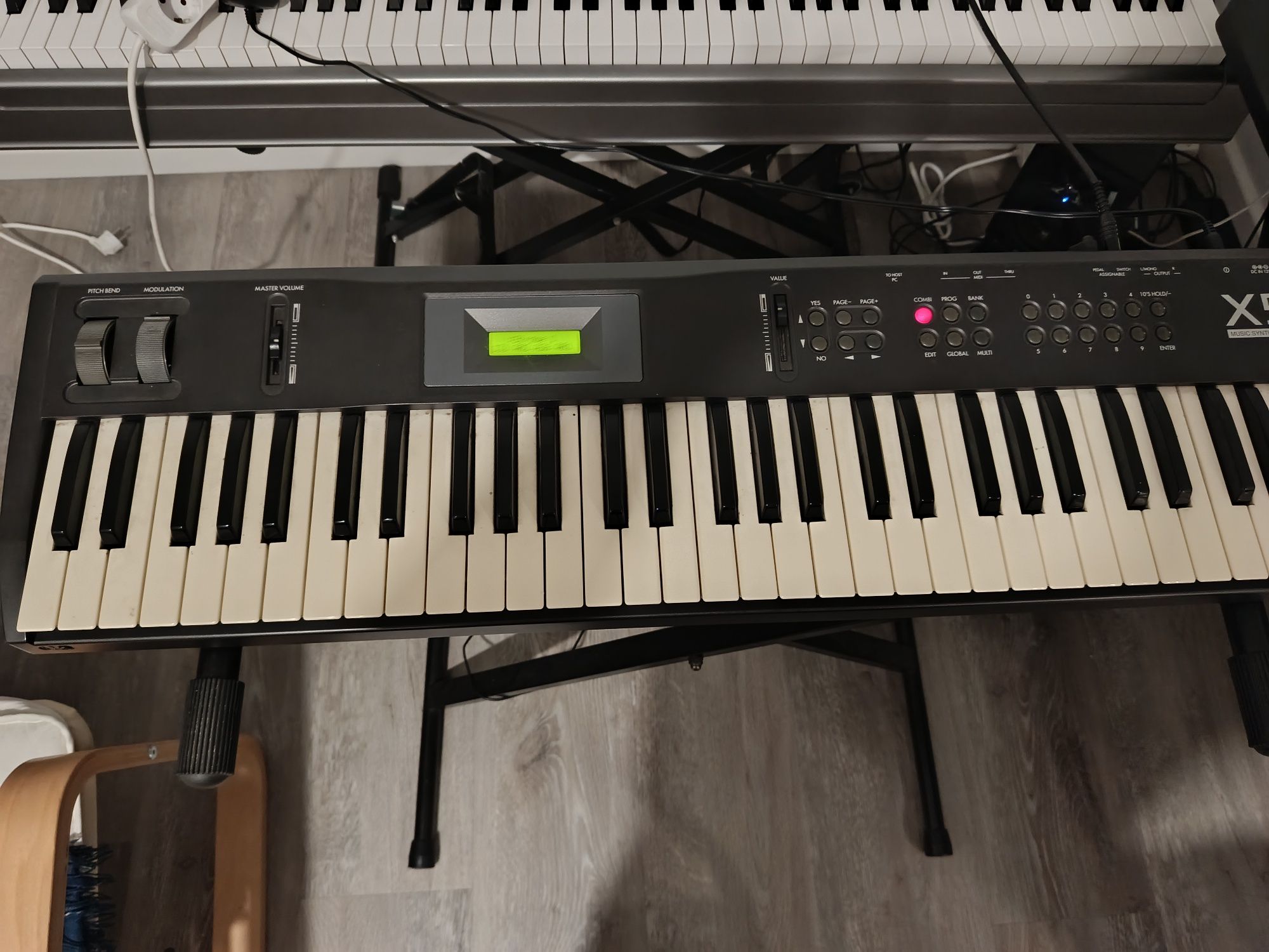 Teclado Korg X5D - Leia a descrição