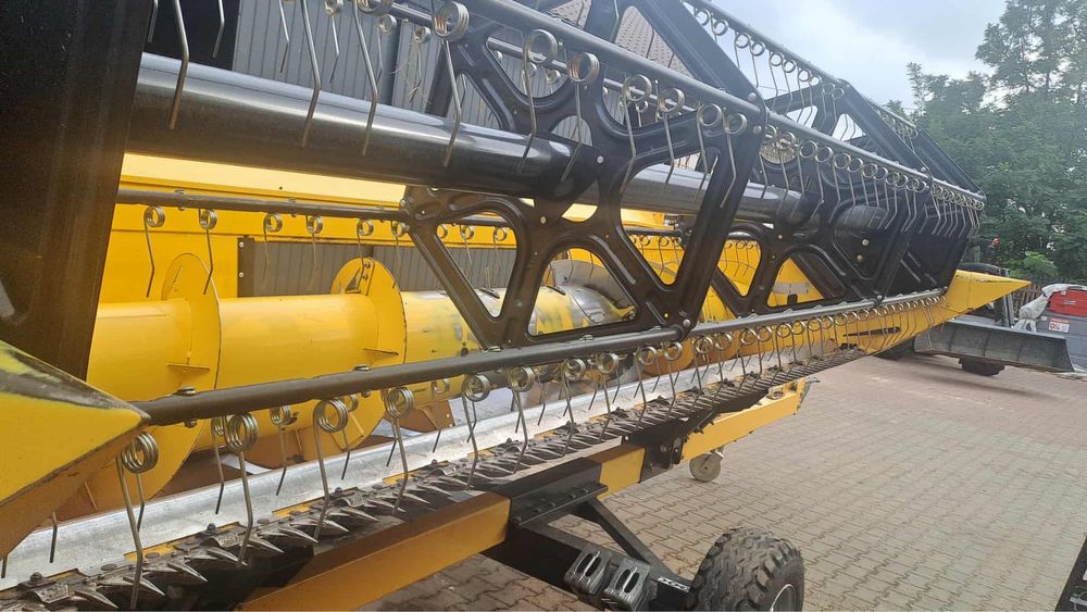 Sprzedam kombajn zbożowy New Holland CX 5.80