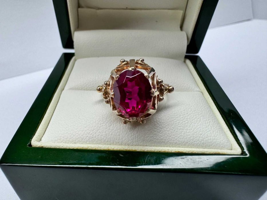 Złoty pierścionek z kamieniem p583/14K w4,89g r.13