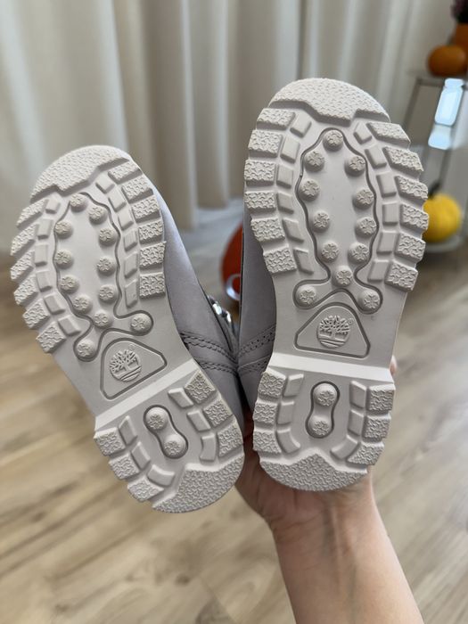 Buciki Timberland trapery dziecięce r.25