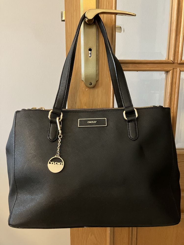 Mala de ombro preta DKNY