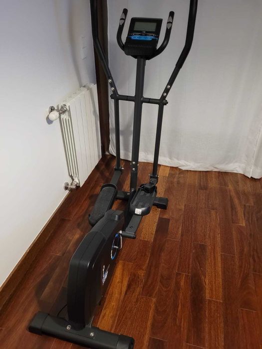Elíptica Fytter Cr-4x perfeita no Porto (Vila Nova de Gaia)