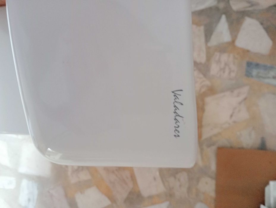 Conjunto sanita, tampo e depósito.