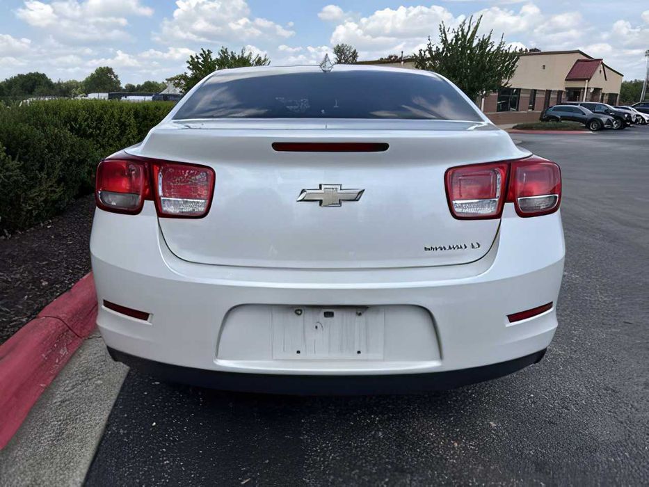 Chevrolet Malibu      2015