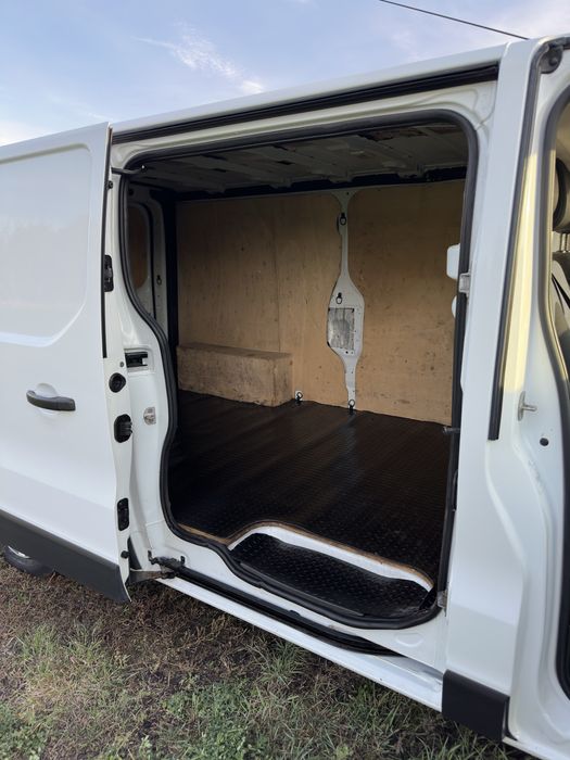 Продам Opel Vivaro в гарному стані