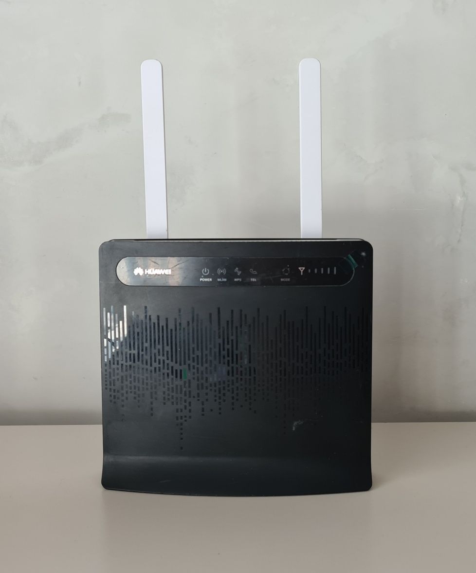 Router na kartę SIM Huawei CPE B593 LTE VOIP
,USB