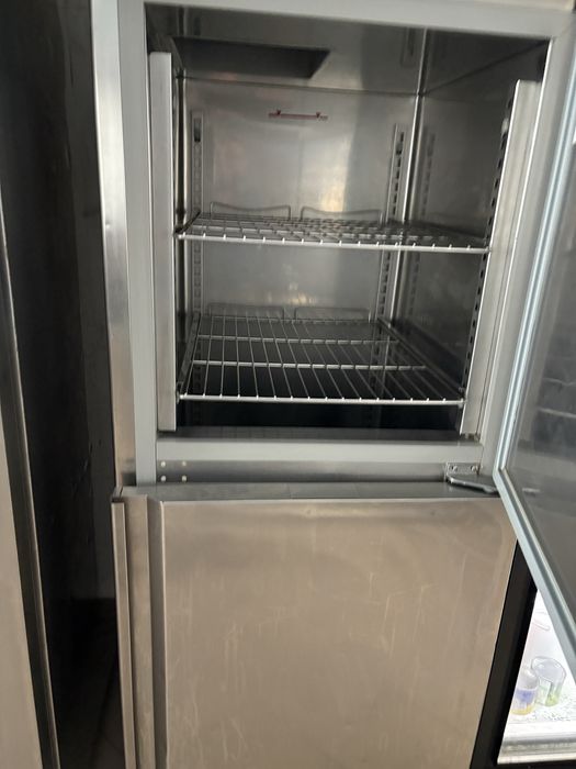 Професійне морозілка і холодильник