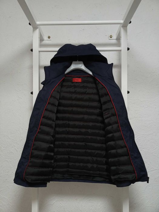 Куртка Hugo Boss L размер с подкладом