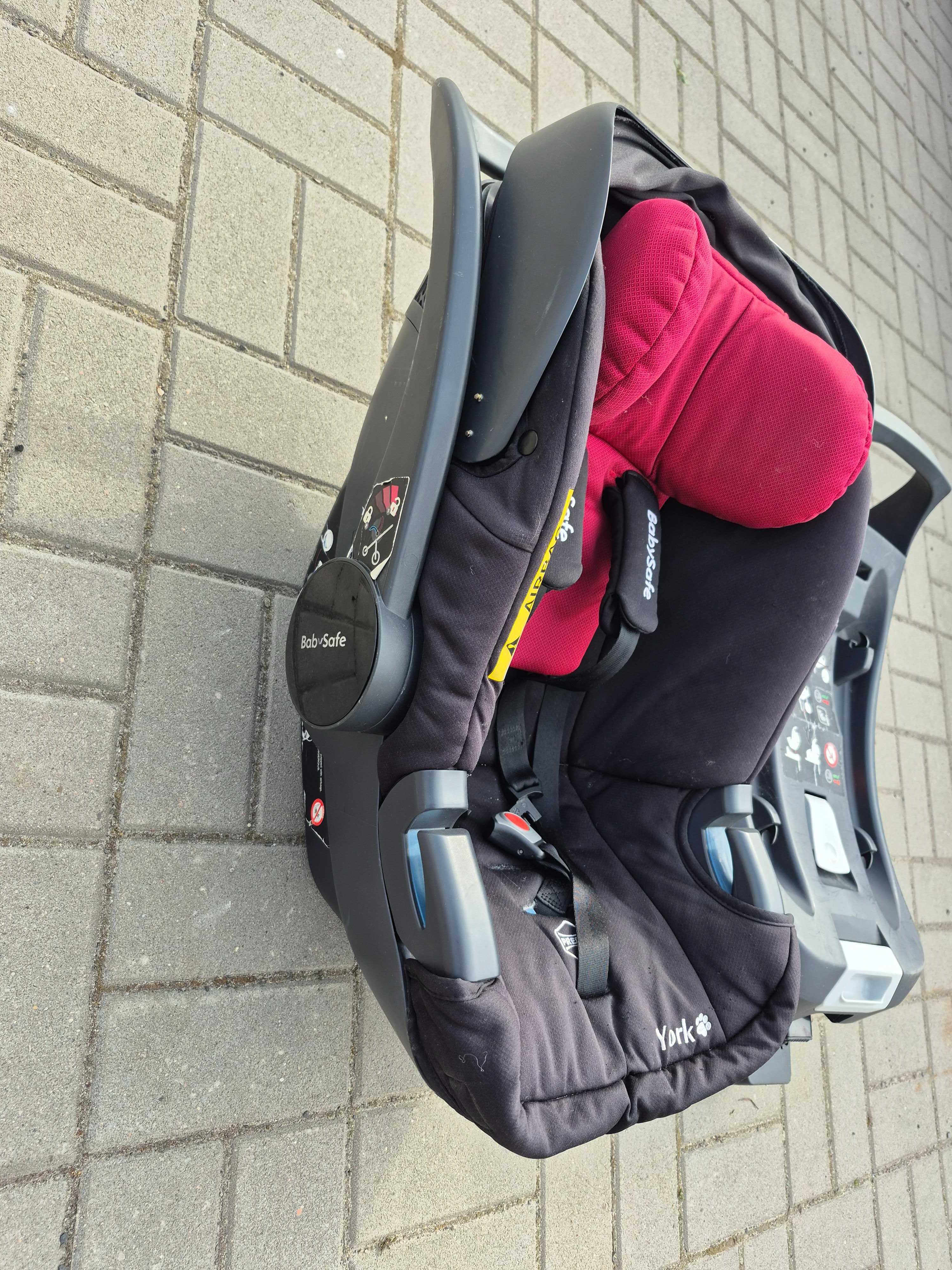 Fotelik samochodowy BabySafe York z bazą NOSIDEŁKO 0-13 KG ISOFIX