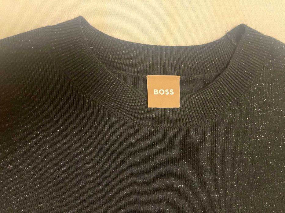 Wełniana czarna sukienka HUGO BOSS