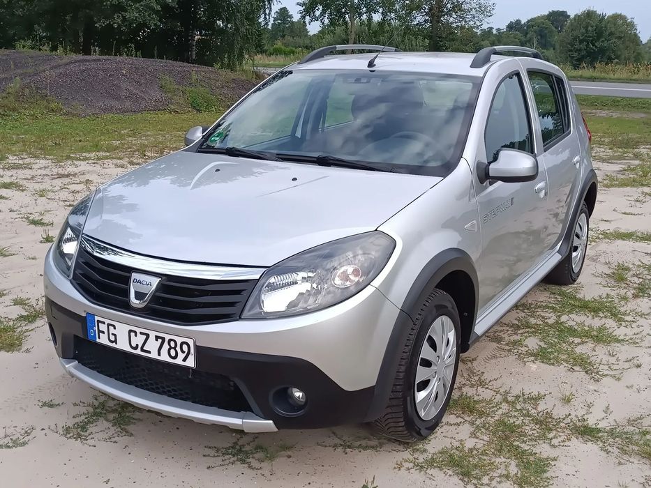 Dacia Sandero Stepway Super Stan KLIMA 1.6 Benzyna 142tys z Niemiec
