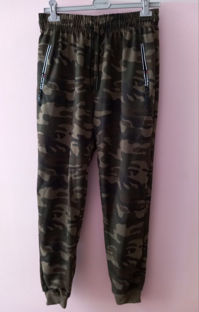 Spodnie męskie dresowe moro roz.2xl/3xl wymiary opis