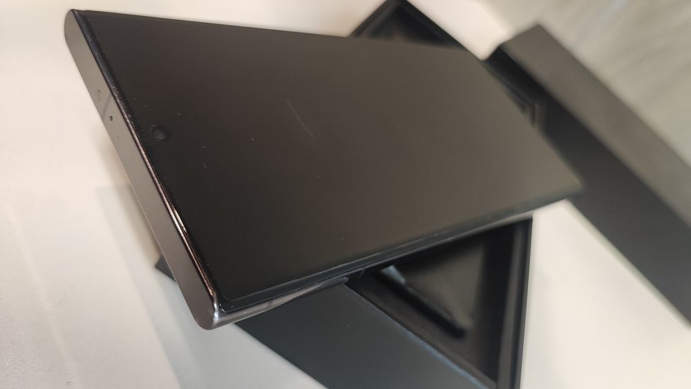 Samsung S22 Ultra,kompletny zestaw,ładny stan