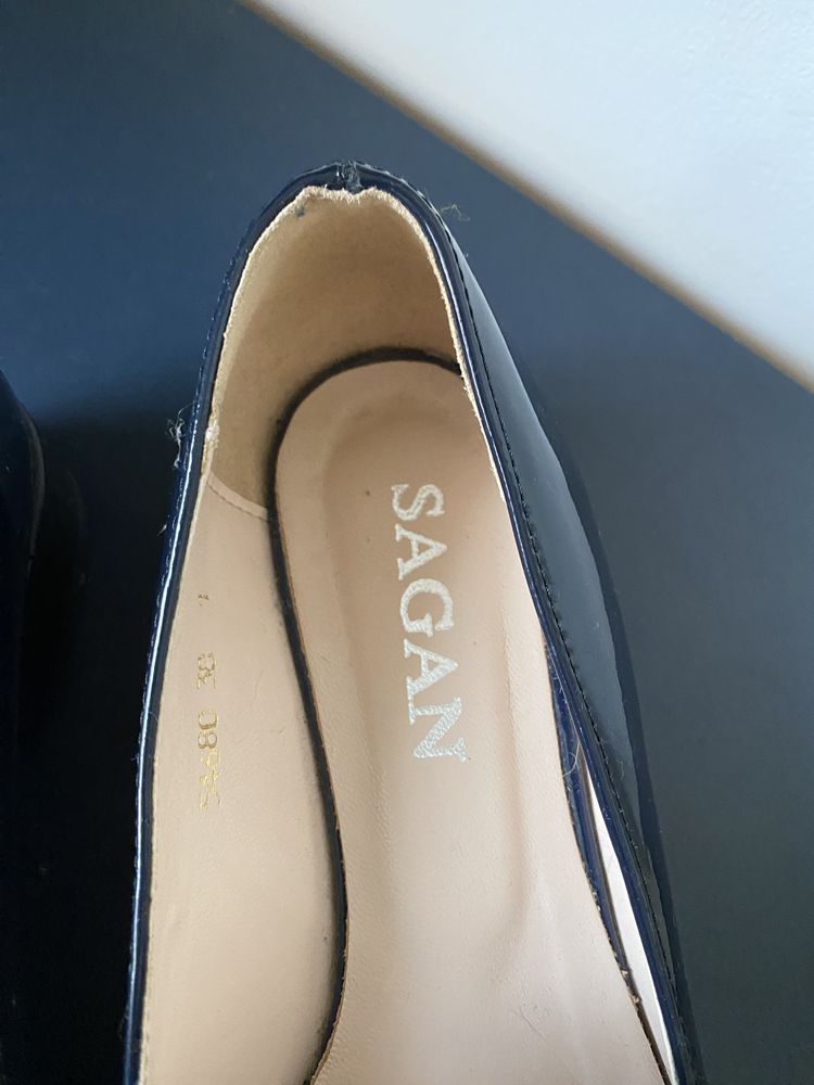 Eleganckie lakierowane mokasyny 38/39