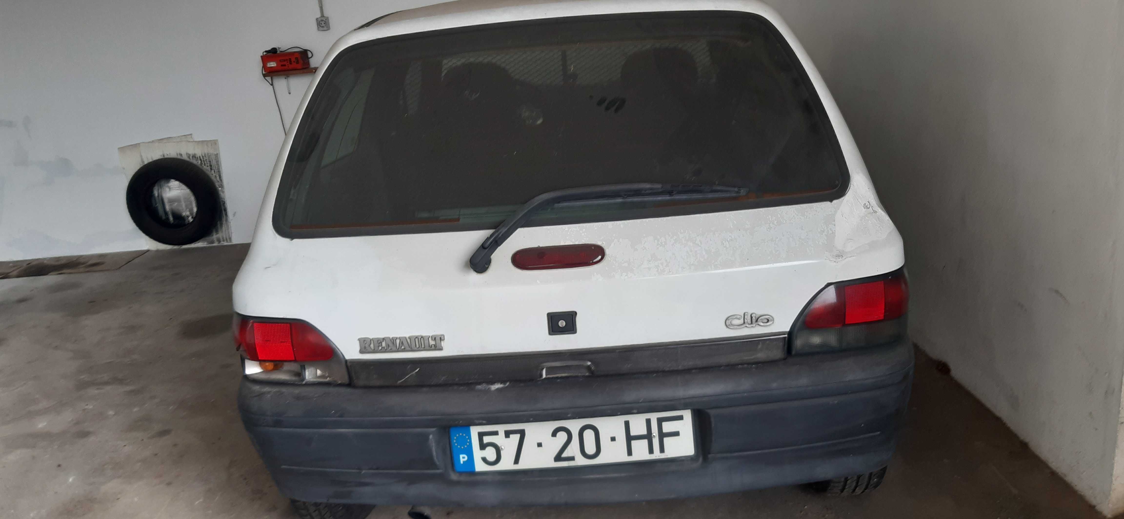 Renault clio de 1996 para peças