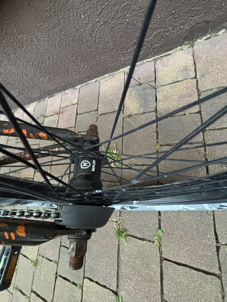 Bmx i hulajnoga wyczywona