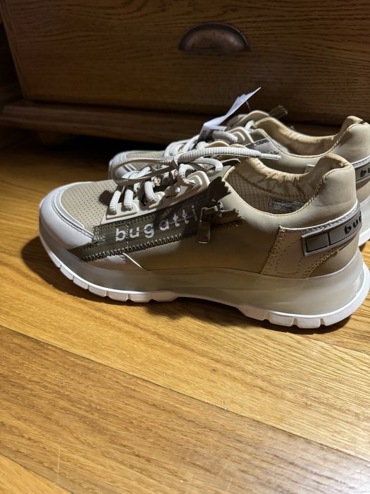 Кросовки bugatti