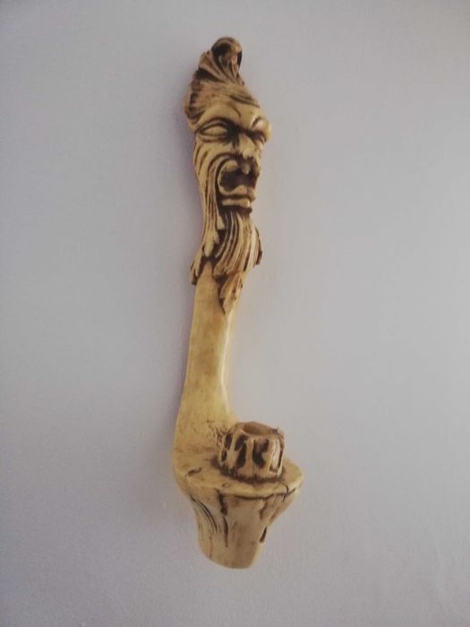 Máscara africana antiga, porta vela, por apenas 15 euros