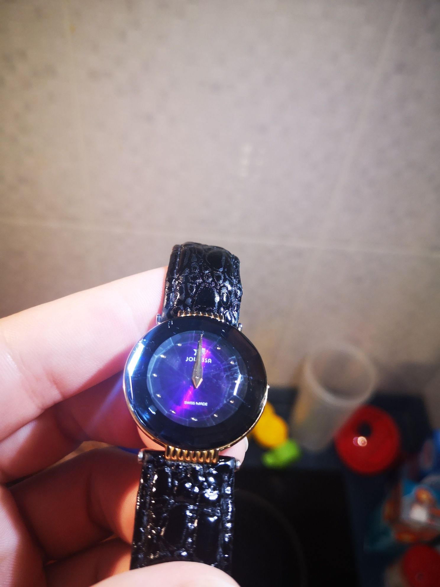 Швейцарський годинник жіночий фіолетовий Jowissa