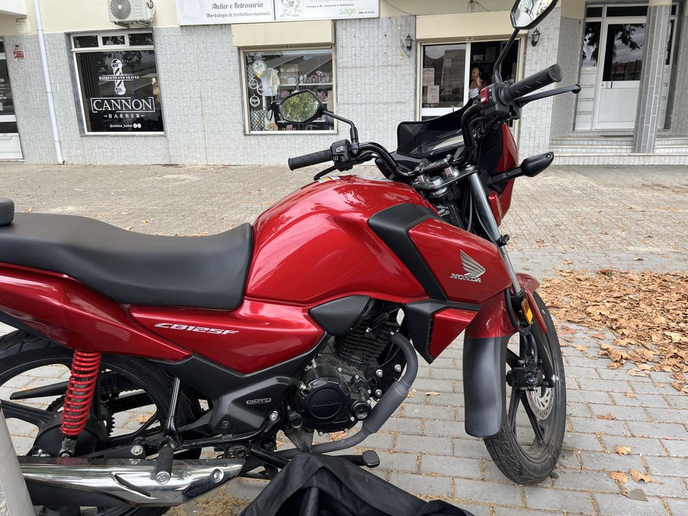 Honda CBR-125 como nova