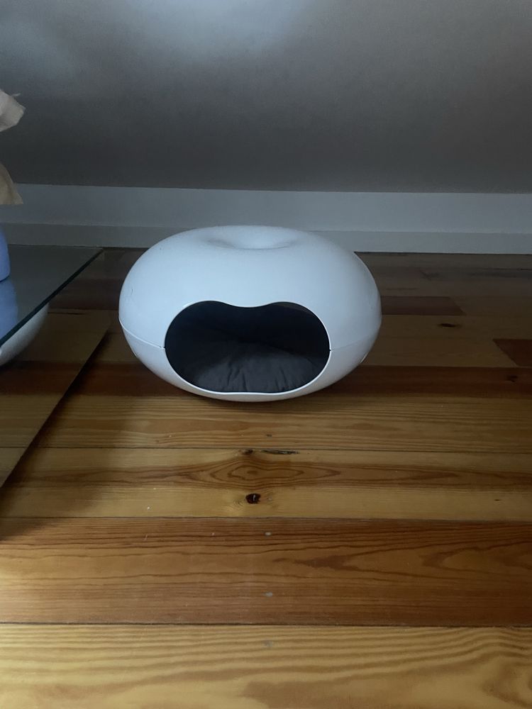 Cama de gato com almofada