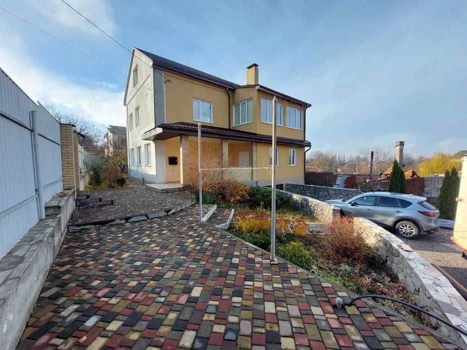 Продам 3эт дом , 300м2 , Немышля, с ремонтом (код 5156)