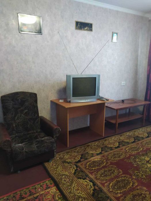 Центр посуточно 1-комн. 700грн/ 2(3)-комн. 800грн