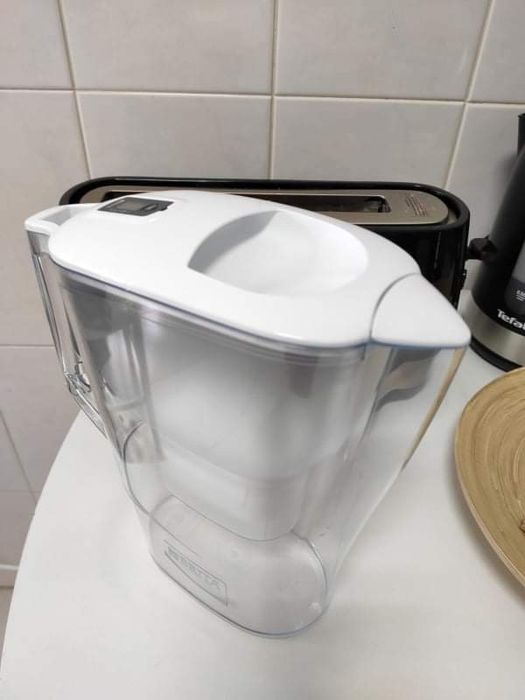 Jarro que filtra água Brita