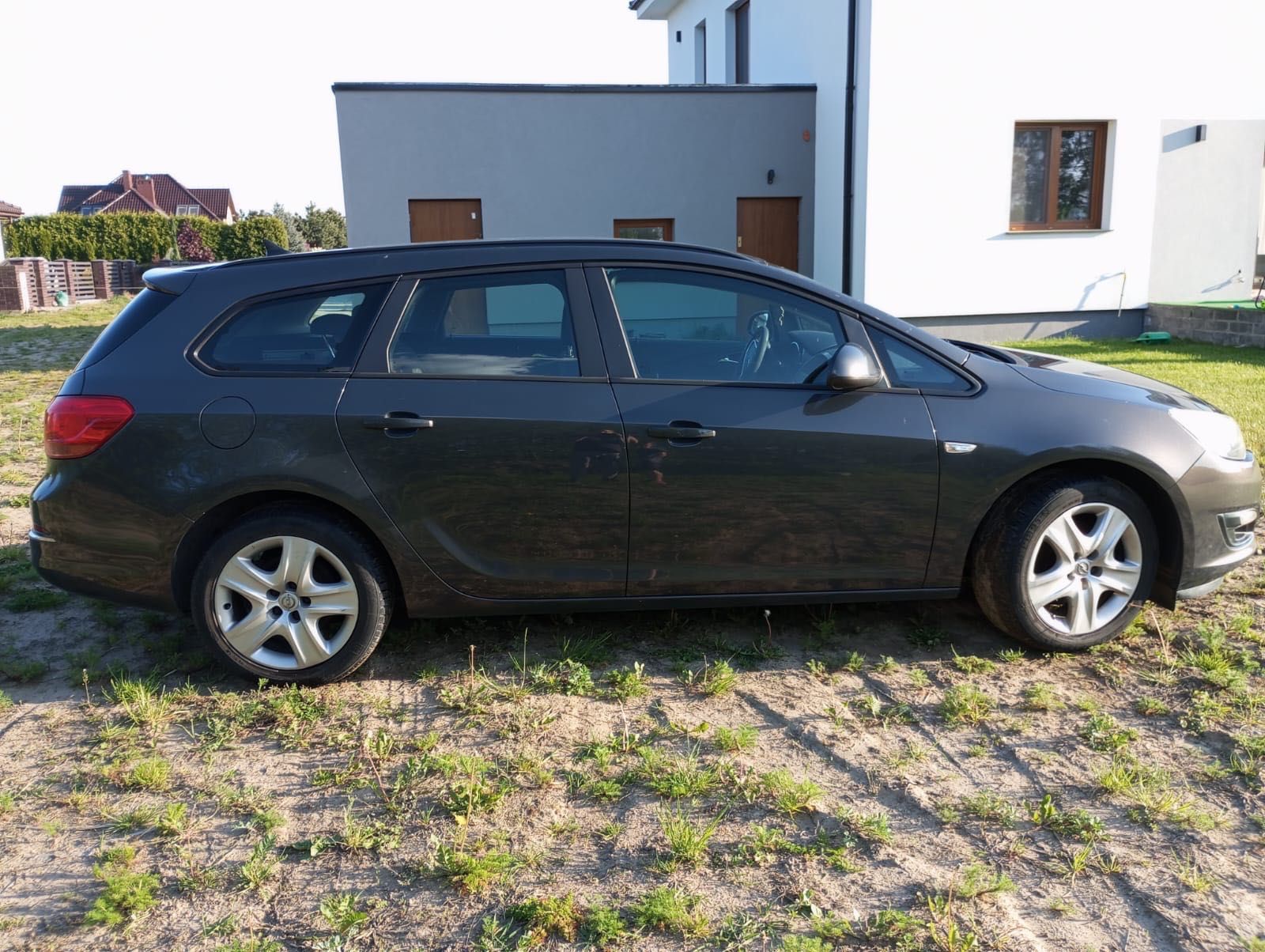 Opel Astra J 2012