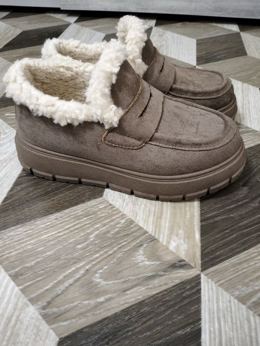 Жіночі  черевики