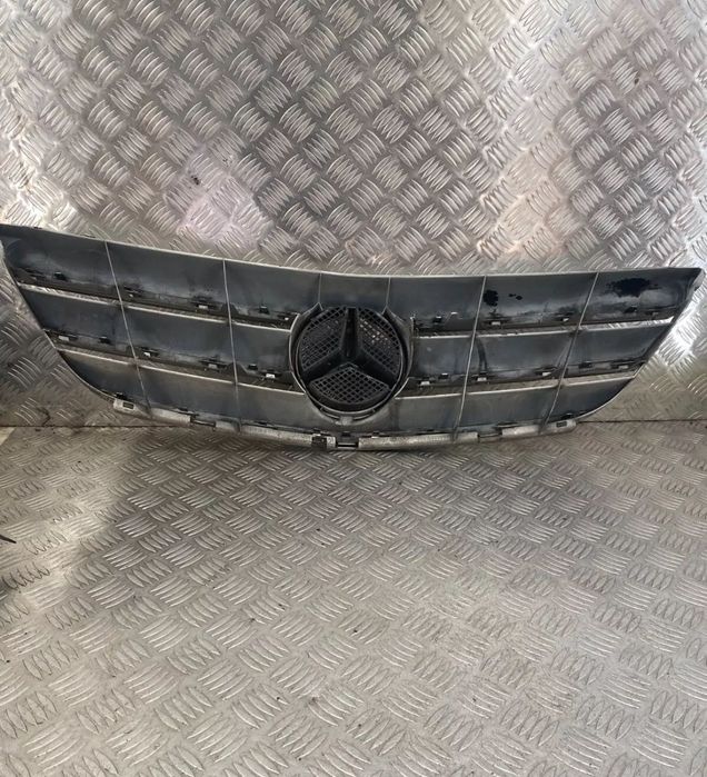 Grelha Frente Mercedes A W169