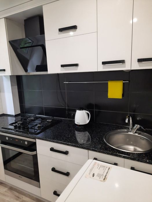 Здам подобово однокімнатну квартиру