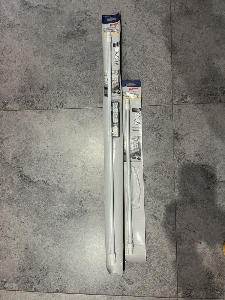 2 Mini karnisze białe