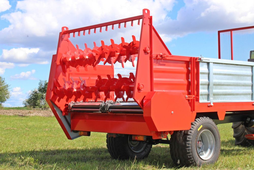 Rozrzutnik obornika 3.5t 4.5t Rozrzutnik jednoosiowy / tandem 2osiowy