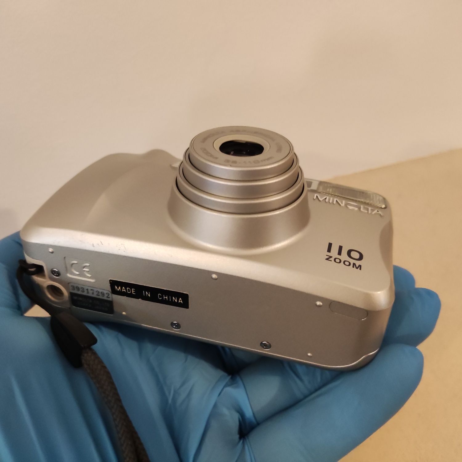 Minolta 110 Zoom - camera "point and shoot" 35 mm