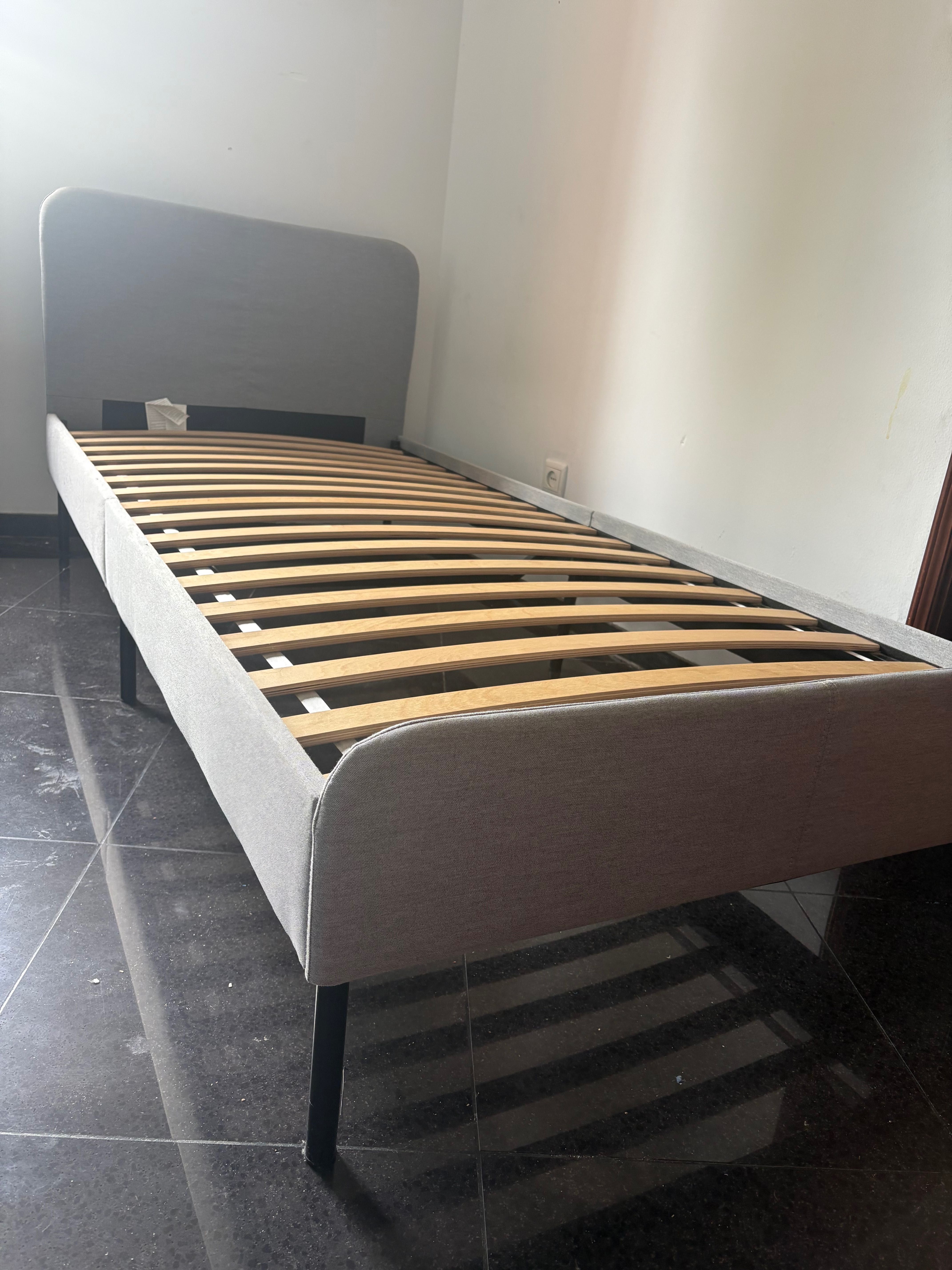 Cama solteiro slattum
