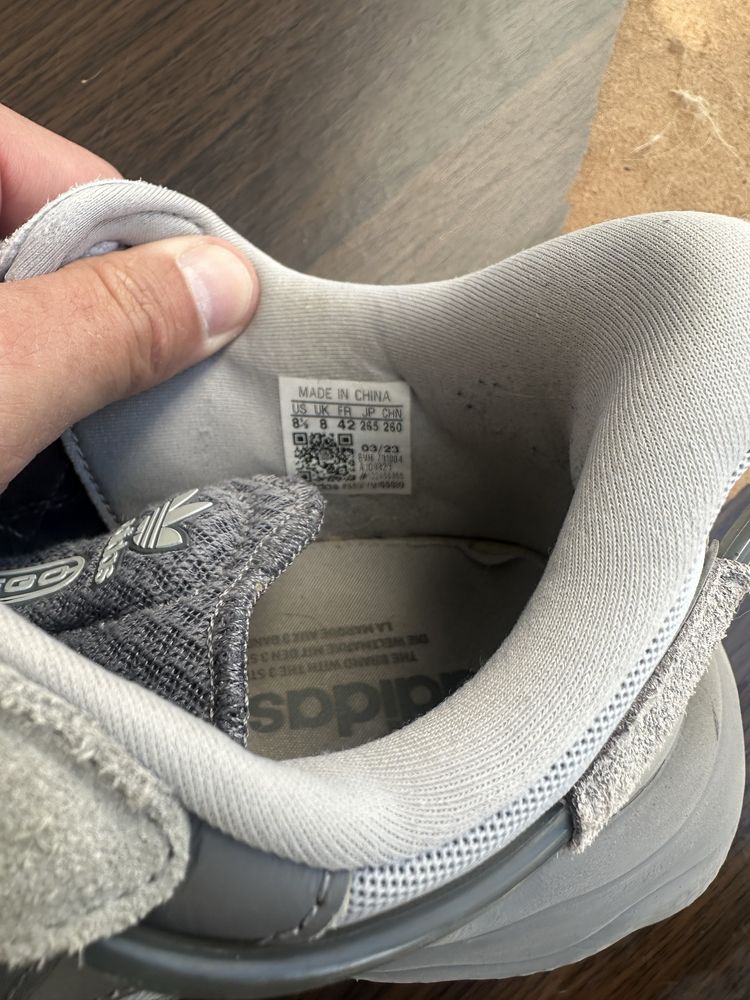 Adidas Ozweeg 42