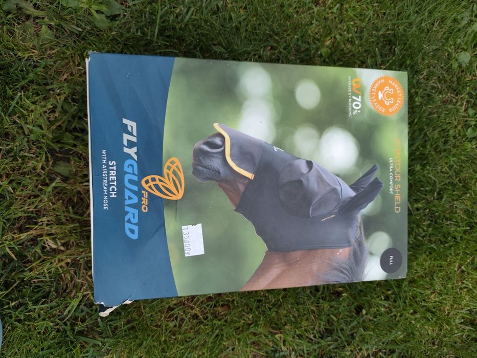 Dla konia maska UV , na owady