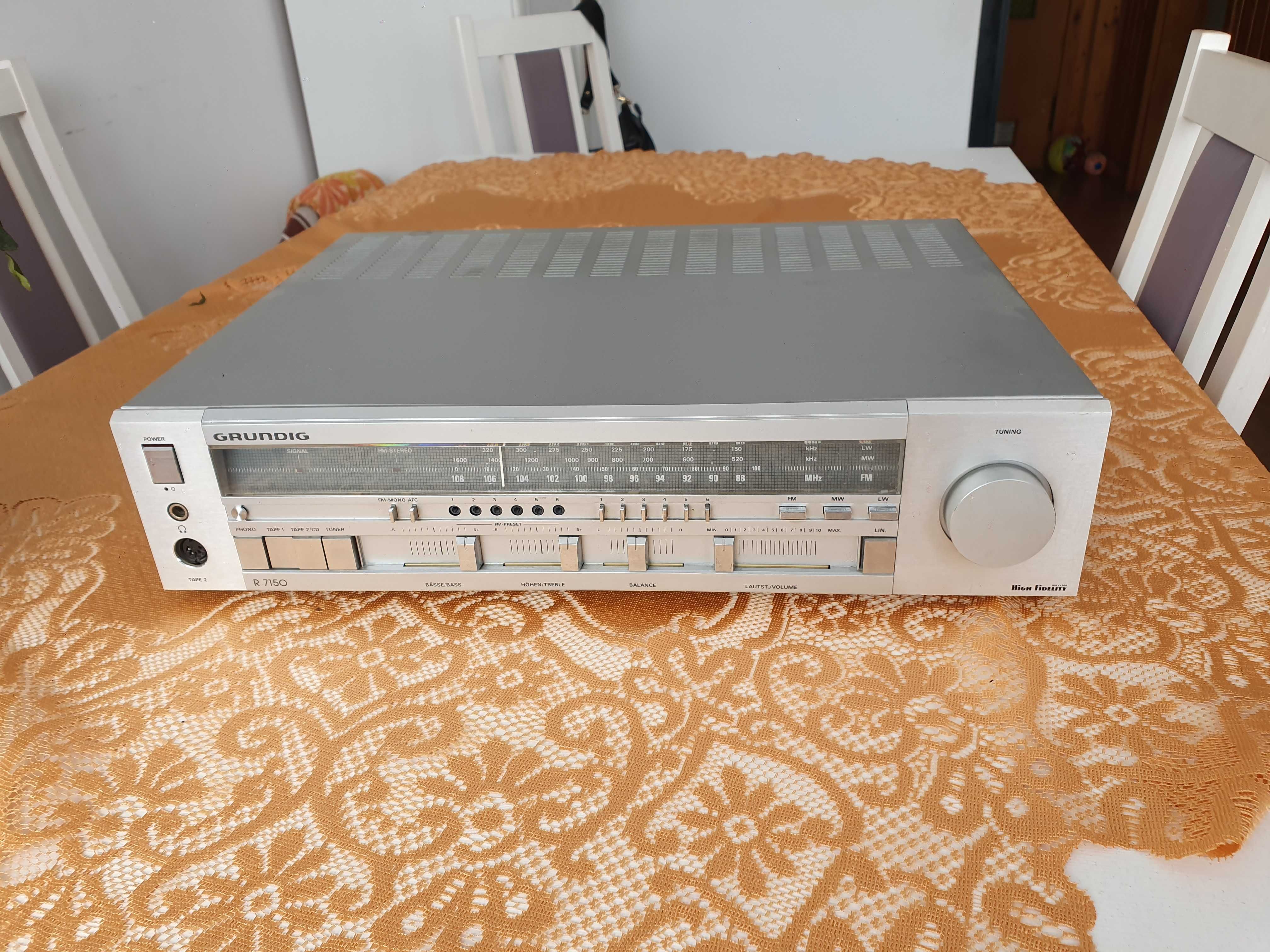 Amplituner radio wzmacniacz Grundig R7150