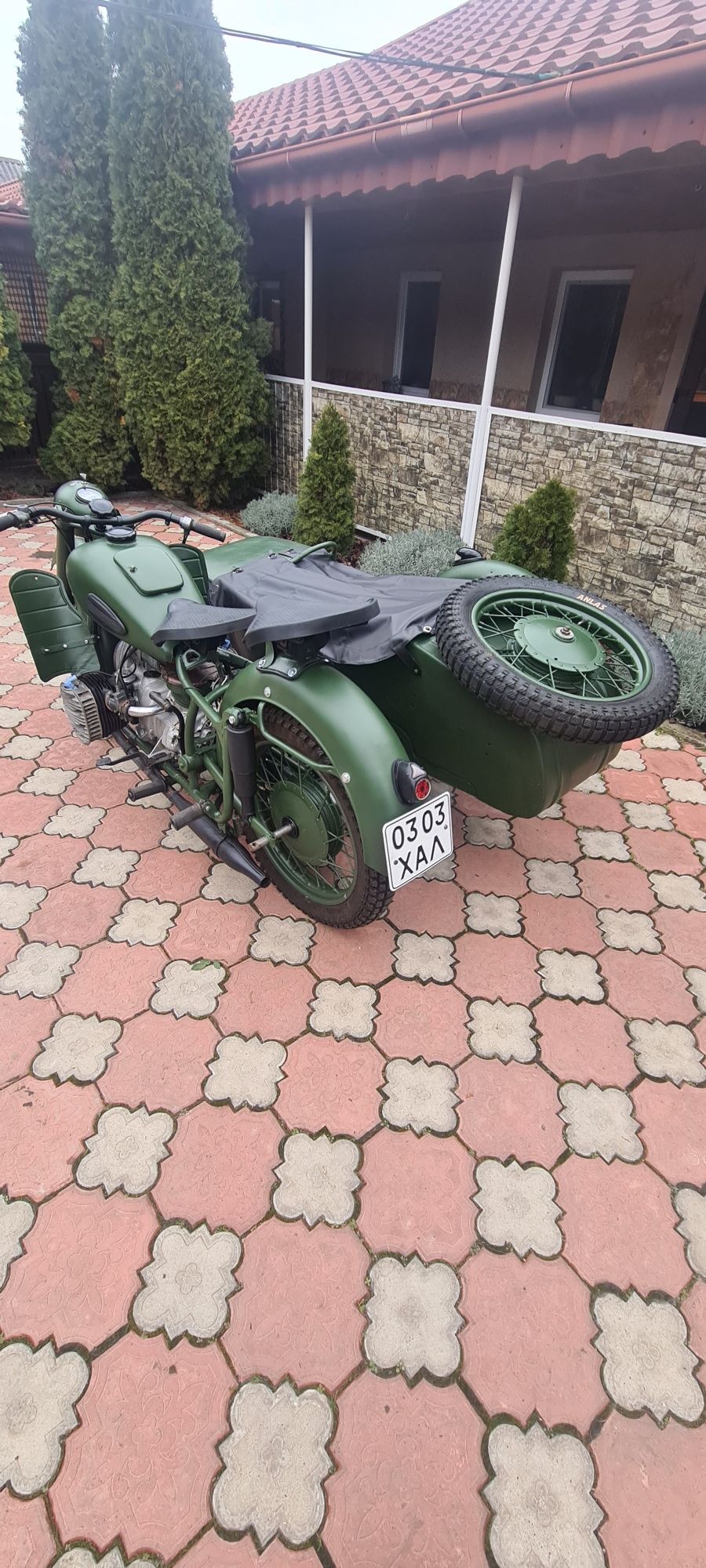 Мотоцикли ретро к750 -650.